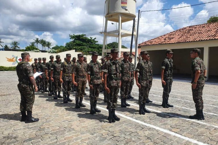 Jovens egressos do serviço militar podem ter ajuda
