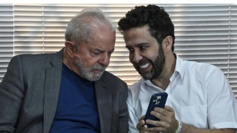 TSE manda Lula e Janones excluirem posts sobre salário mínimo