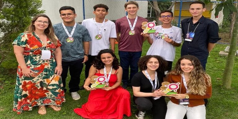 Estudantes de Piúma participam da Feira de Ciências Norte Capixaba e vencem na categoria Ciências Agrárias e Humanas