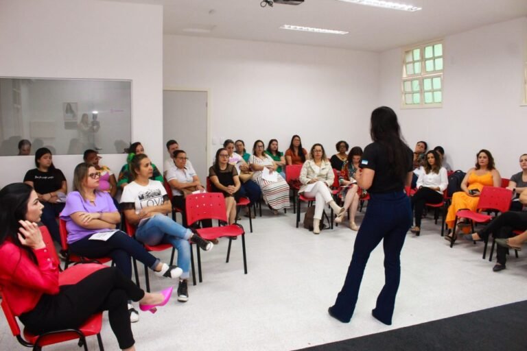 Cachoeiro/ES – Servidores da Saúde são orientados sobre atendimento a mulheres vítimas de violência