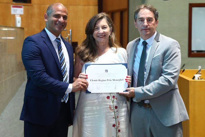 Arquitetos e urbanistas são homenageados