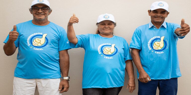 PIÚMA: 250 ambulantes receberam uniformes para atuarem no verão na Cidade das Conchas