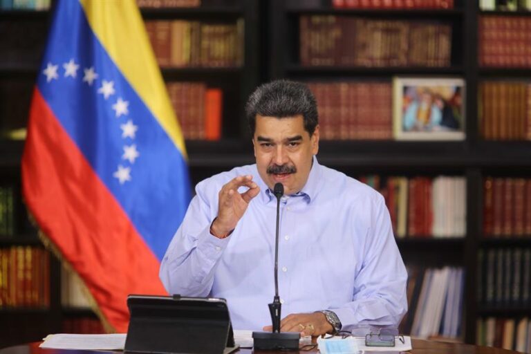 Venezuela: Nicolás Maduro exige retirada de sanções dos EUA