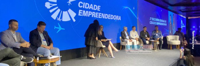 PIÚMA: Prefeito participa do 2º Encontro Estadual de Cidades Empreendedoras