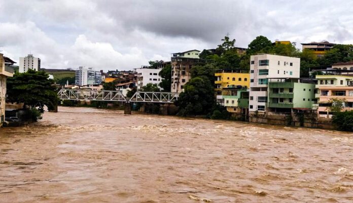 Nível do Rio Itapemirim sobe; população pode acompanhar medição em site