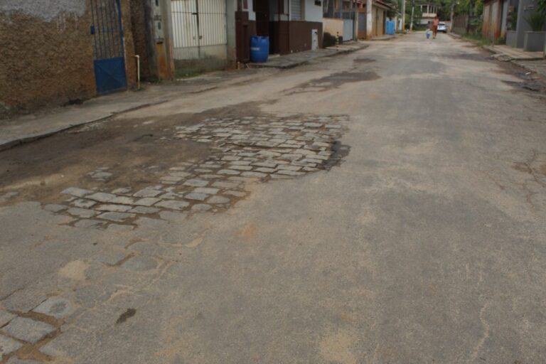 Pacote de obras vai levar drenagem e pavimentação a 82 vias em Cachoeiro