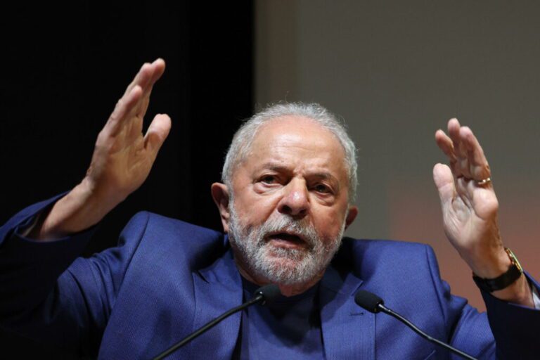 Lula critica BC independente e fala da taxa de juros e inflação