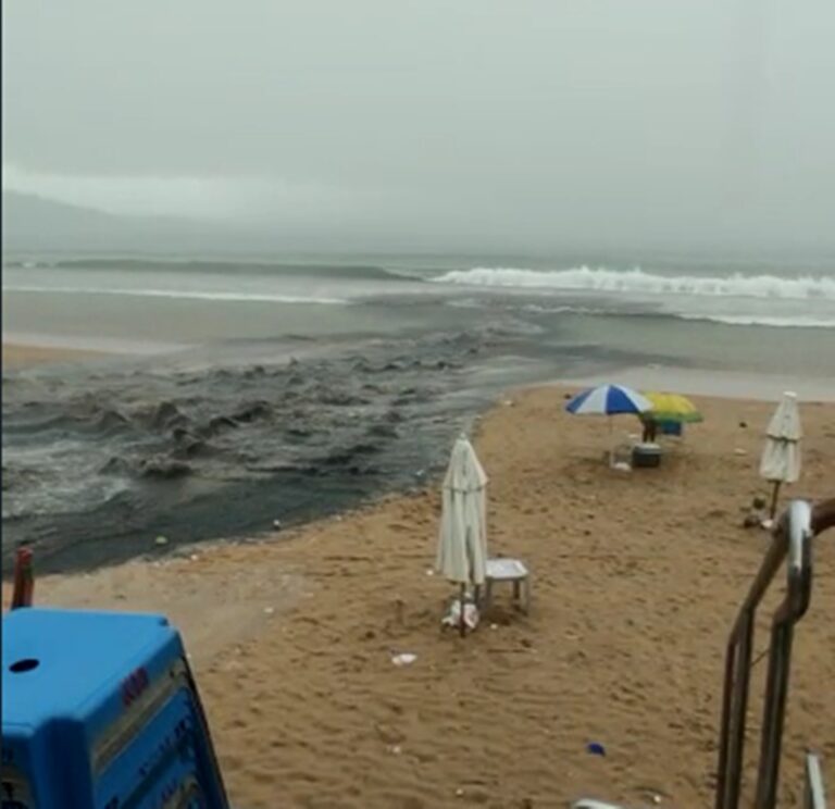 Verão 2023: Guarapari tem três praias com locais impróprios para banho. Saiba quais são