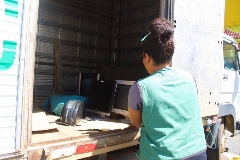 Ação garante descarte correto para 4 toneladas de lixo eletrônico em Cachoeiro