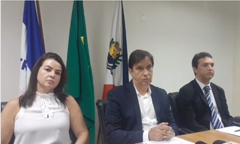 Prefeito assina Lei para transferência do HIFA e garante hospital de Guarapari pronto em maio