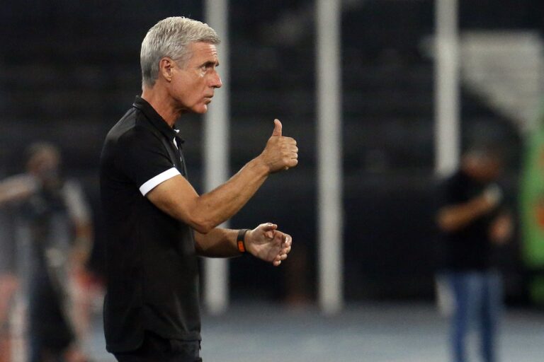 Botafogo põe invencibilidade à prova em clássico contra o Flamengo