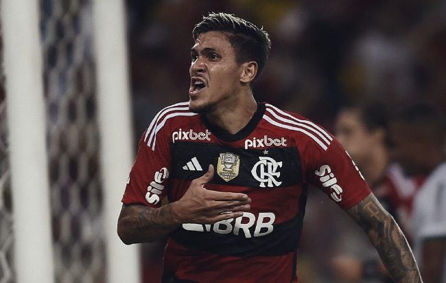 Flamengo massacra Maringá com quatro de Pedro e reverte vantagem na Copa do Brasil