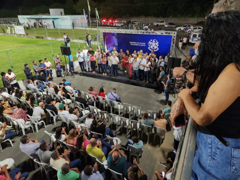Governo entrega nova iluminação de estádio e recapeamento de ruas em Jaguaré