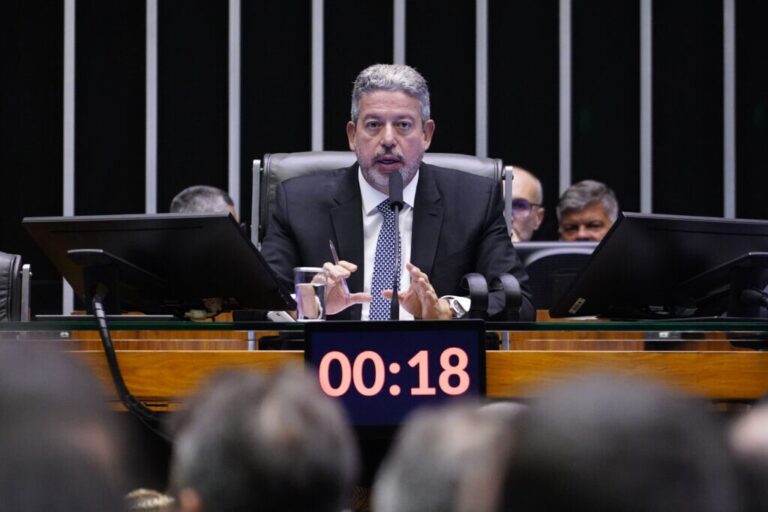 Lira nega ter exigido demissão do filho de Renan Calheiros