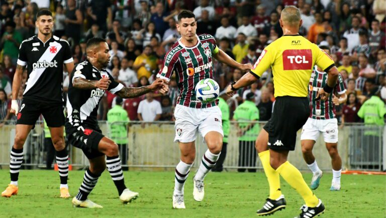 Nino lamentas chances perdidas pelo Fluminense contra o Vasco: “A bola não entrou”