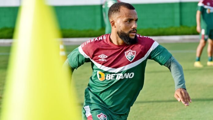 Samuel Xavier admite que Fluminense tem sentido os desfalques: “Atrapalha um pouquinho”