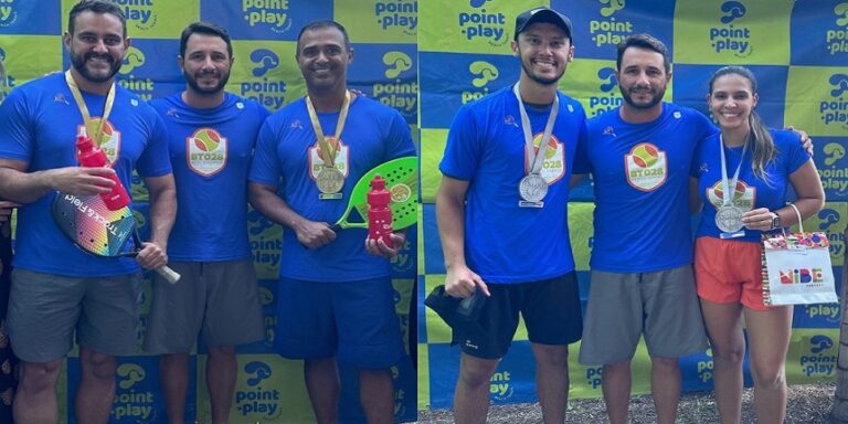 Atletas de Piúma sobem ao pódio em Castelo, no Beach Tennis Capixaba e trazem medalhas de campeões
