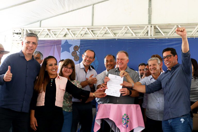Parlamentares participam de solenidades na região Centro Serrana