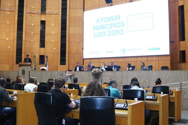 Questões ambientais são discutidas em fórum sobre lixo zero