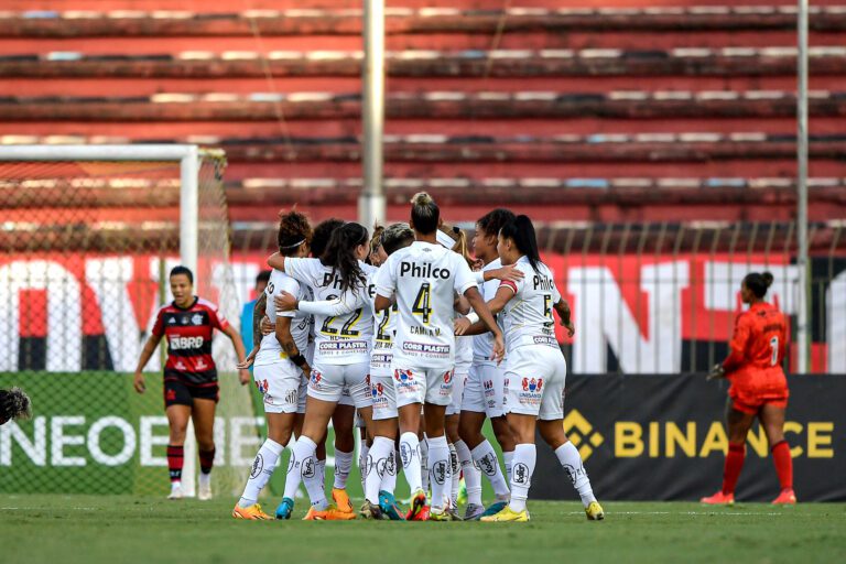 Santos bate o Flamengo no Rio e abre boa vantagem nas quartas do Brasileirão feminino