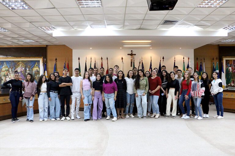 Estudantes da Escola Estadual de ensino fundamental e médio José Cupertino, de Afonso Claudio (ES) visitam as instalações do TJES.