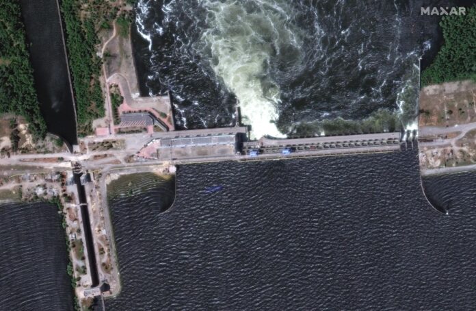 Ucrânia critica silêncio do Brasil sobre explosão em barragem
