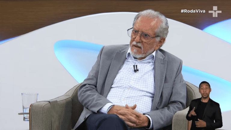 Carlos Alberto diz que foi infeliz ao criticar formação de Lula