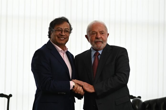 Lula e Petro, da Colômbia, se reúnem em evento neste sábado