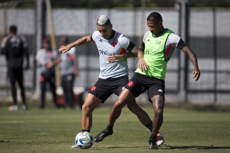 Willian Batista esboça Vasco com mudanças para pegar o Cruzeiro; veja provável escalação