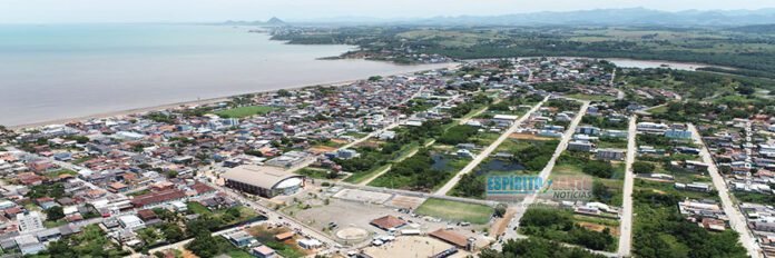 Carreta tecnológica com cursos para moradores de Anchieta/ES