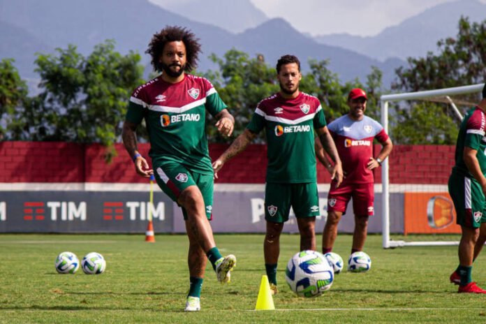 Conmebol nega pedido do Fluminense para anulação da expulsão de Marcelo pela Libertadores