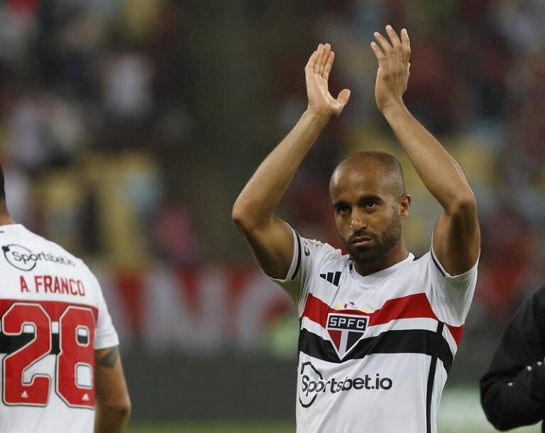 Lucas Moura celebra primeiro gol e chance no time titular após retorno ao São Paulo: “Muito feliz”