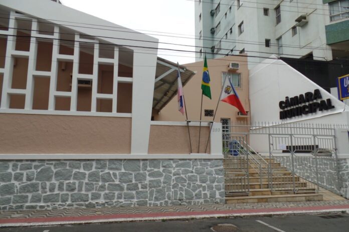 Câmara Municipal de Guarapari abre vagas para Auxiliar de Serviços Gerais