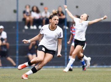 Corinthians vira sobre o Fortaleza em estreia pela Copinha feminina