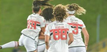 Cruzeiro perde para o São Paulo e Internacional garante vaga na final da Brasil Ladies Cup