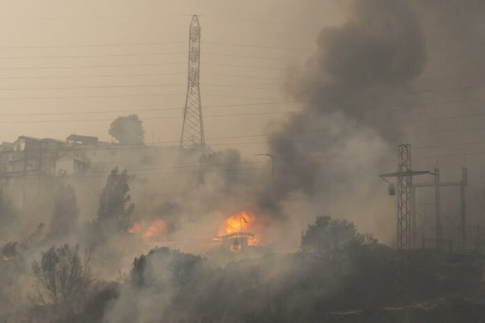 Incêndios florestais no Chile deixam pelo menos 19 mortos