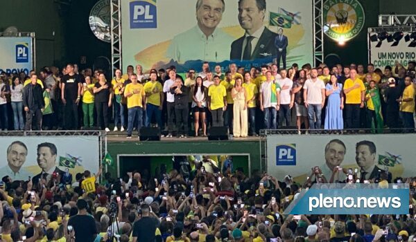 Em evento no Rio, Bolsonaro pede que público não seja revistado