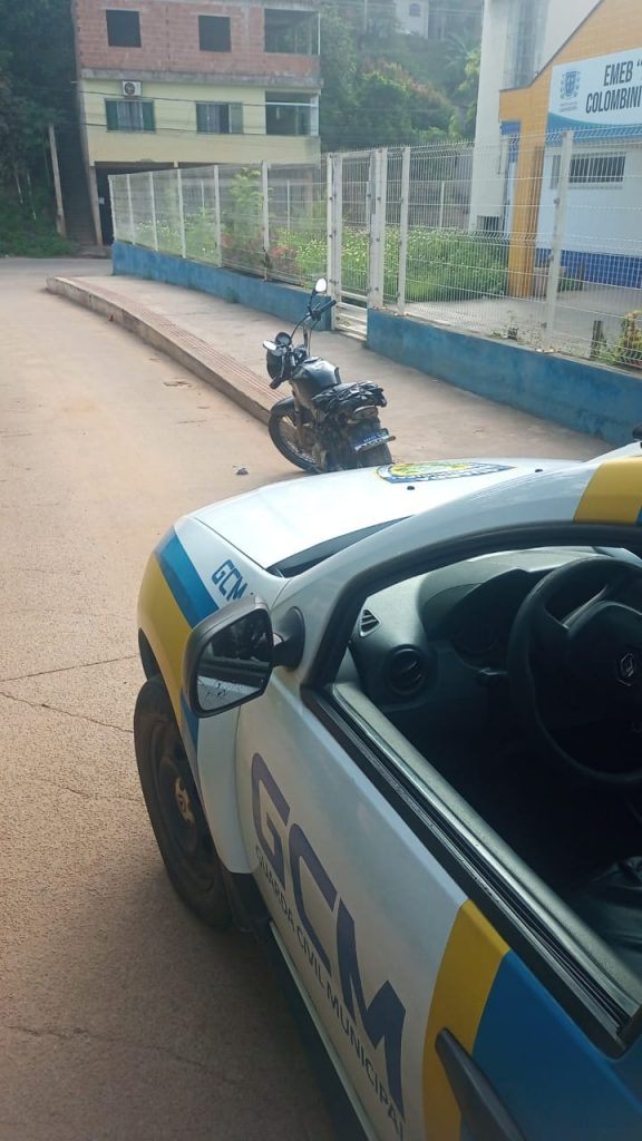 Guarda Municipal apreende moto com placa adulterada em Cachoeiro