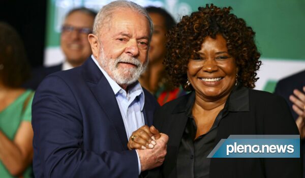 Já ministra, Margareth Menezes fez shows com verba pública