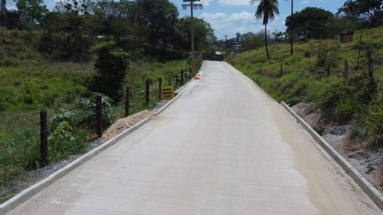 Rua do bairro Marbrasa é entregue após obras de drenagem e pavimentação
