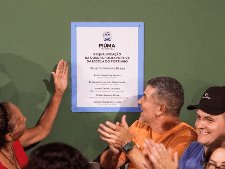 Prefeitura entrega reforma da quadra do bairro Portinho - PIÚMA