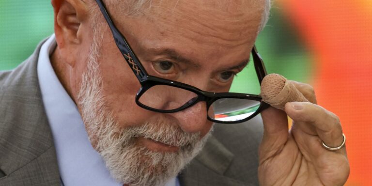Lula pede "ampla presença" de observadores em eleições na Venezuela