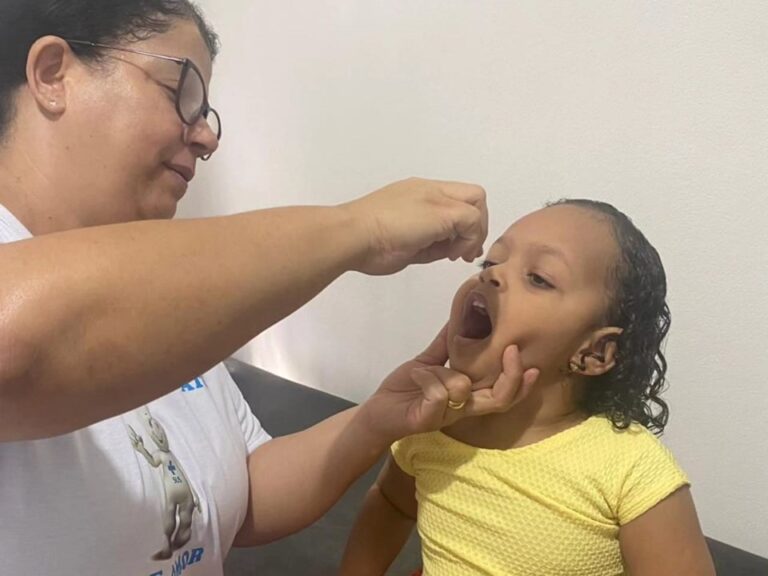 Governo ES vacina mais de 40 mil crianças contra pólio em Dia D