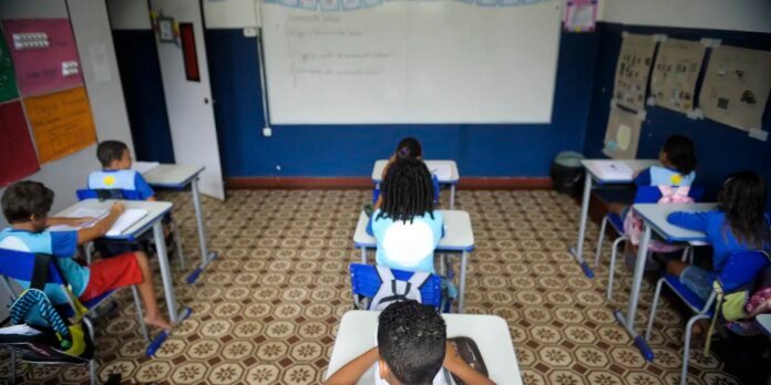 ONG Ação Educativa lança edital para projetos de igualdade de gênero