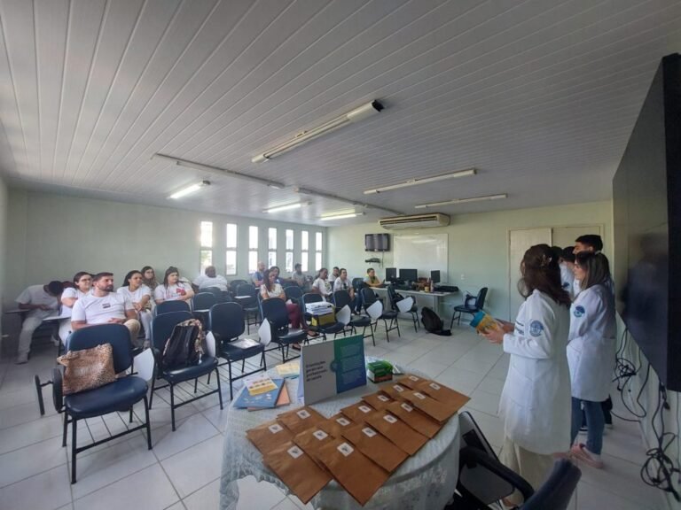 Unidades Básicas de Saúde recebem treinamento sobre tratamento da Tuberculose - Prefeitura de Cachoeiro de Itapemirim